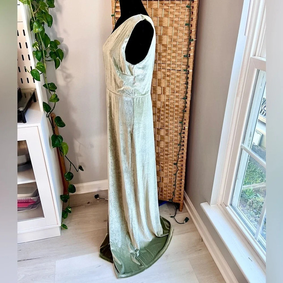 NWT Baltic Born Tatiana Velvet One Shoulder Maxi Dress - Picture 7 of 16